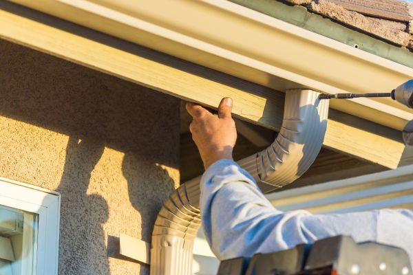 Aluminum Rain Gutter Service in Winter Park