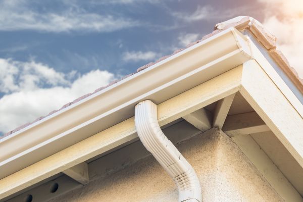 Seamless Gutter Replacement in Winter Park