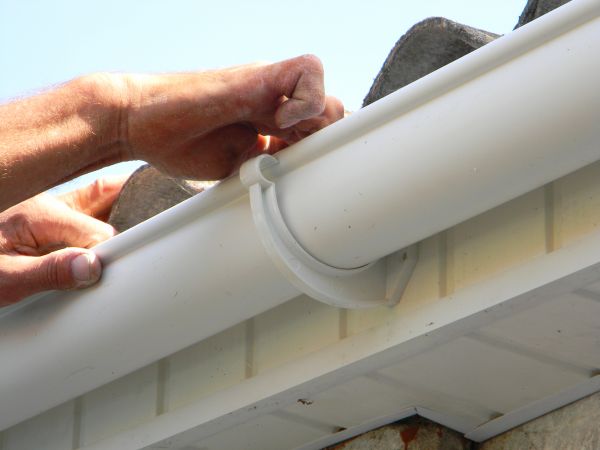 Plastic Gutter Repair in Winter Park